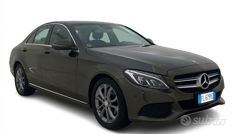 Usata Mercedes C200 136 CV (100 kW) 2017 Marrone Berlina