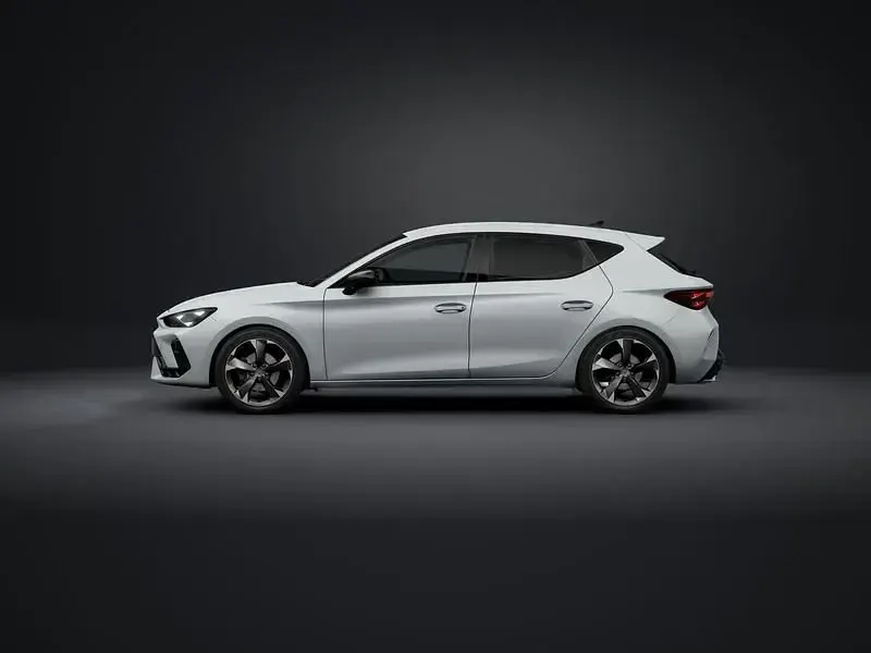 Nuova Cupra Leon 150 CV (110 kW) 2026 Bianco Utilitaria