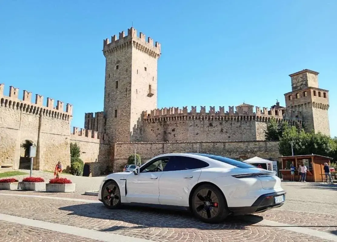 Usata Porsche Taycan Performance Package 139 kW (190 CV) 2020 Berlina