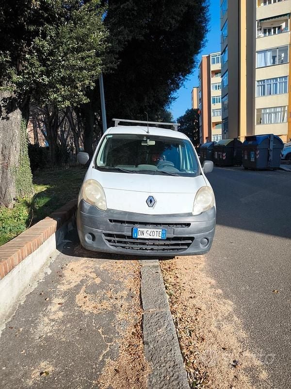 Usata Renault Kangoo 105 CV (77 kW) 2008 Bianco Monovolume