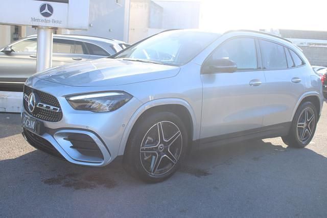 Nuova Mercedes GLA200 AMG line 150 CV (110 kW) 2025 Grigio scuro SUV