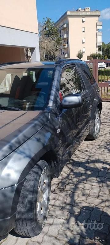 Usata Suzuki Vitara 2006 Grigio SUV