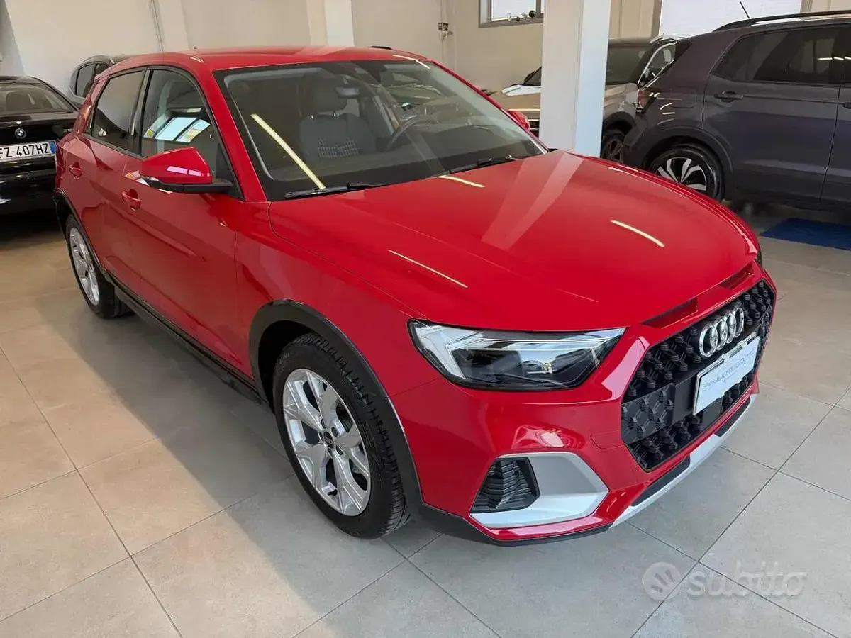 Usata Audi A1 Business 95 CV (69 kW) 2024 Rosso SUV
