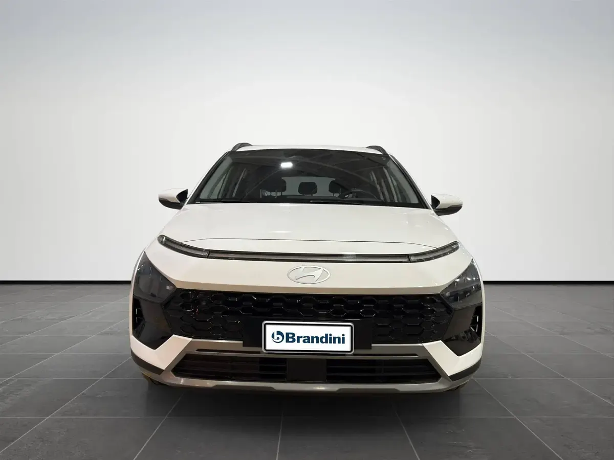Usata Hyundai Bayon 79 CV (58 kW) 2025 Atlas white SUV