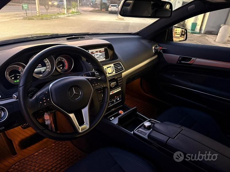 Usata Mercedes E350 252 CV (185 kW) 2013 Nero Coupé