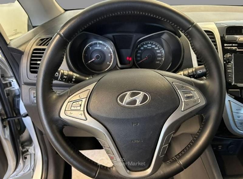 Usata Hyundai ix20 91 CV (66 kW) 2015 Argento Utilitaria