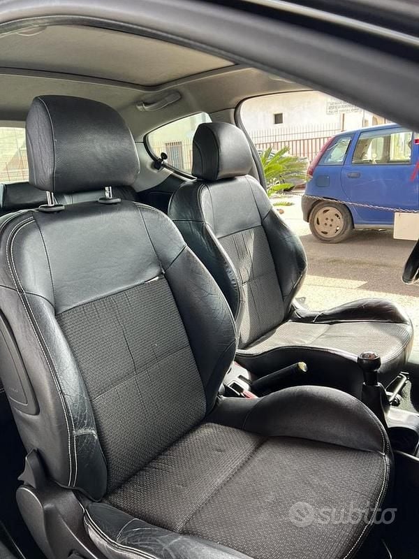 Usata Peugeot 207 110 CV (80 kW) 2006 Nero Berlina