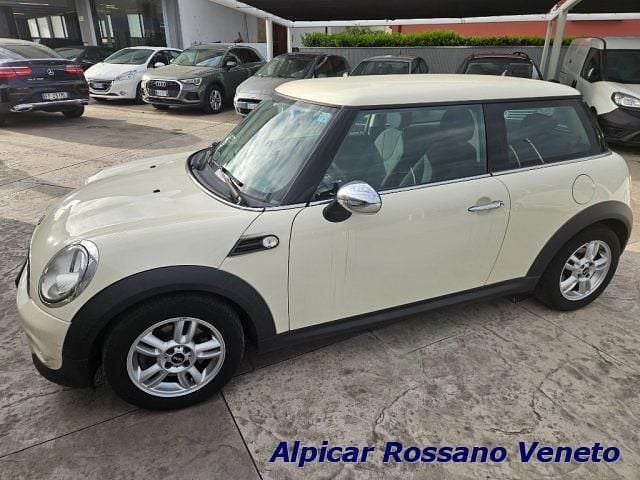 Usata Mini One D 90 CV (66 kW) 2012 Bianco pastello Utilitaria