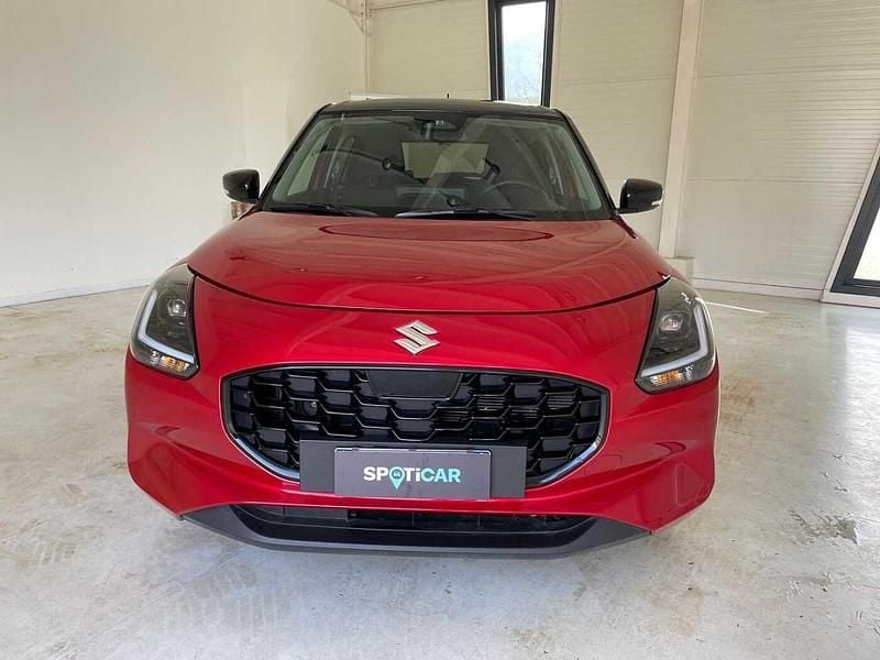 Usata Suzuki Swift 83 CV (61 kW) 2024 Rosso Utilitaria