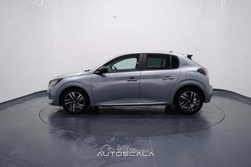 Usata Peugeot 208 Style 75 CV (55 kW) 2023 Gray Utilitaria