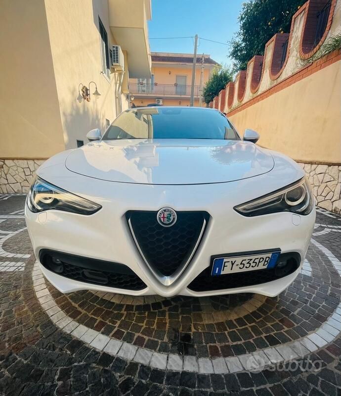 Usata Alfa Romeo Stelvio Veloce 210 CV (154 kW) 2019 Bianco SUV