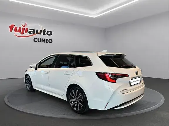 Usata Toyota Corolla Style 2022 Bianco Station wagon