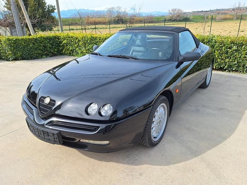 Usata Alfa Romeo GTV 154 CV (113 kW) 1999 Nero Coupé