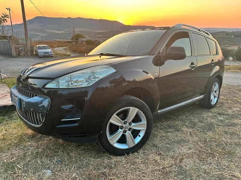Usata Peugeot 4007 156 CV (114 kW) 2007 SUV