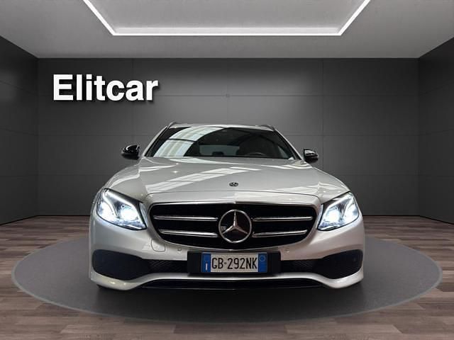 Usata Mercedes E220 Business 194 CV (142 kW) 2019 Argento Station wagon