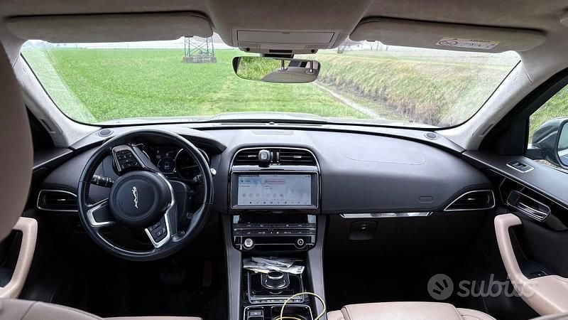 Usata Jaguar F-Pace 180 CV (132 kW) 2019 Blu SUV