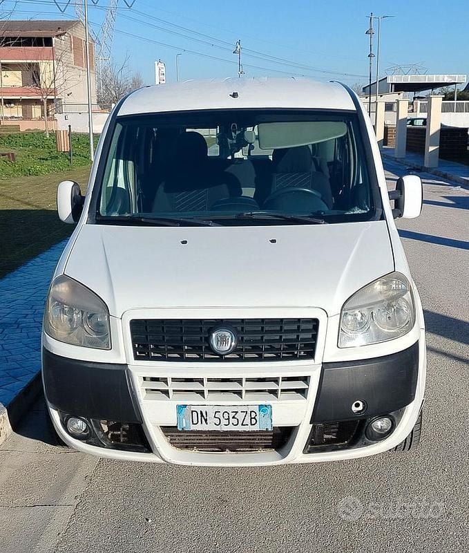 Bianco Usata 2008 Fiat Doblò Monovolume | 3299 € (Buon prezzo) - Immagine 1/4