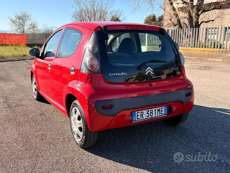 Usata Citroën C1 68 CV (50 kW) 2013 Rosso Utilitaria