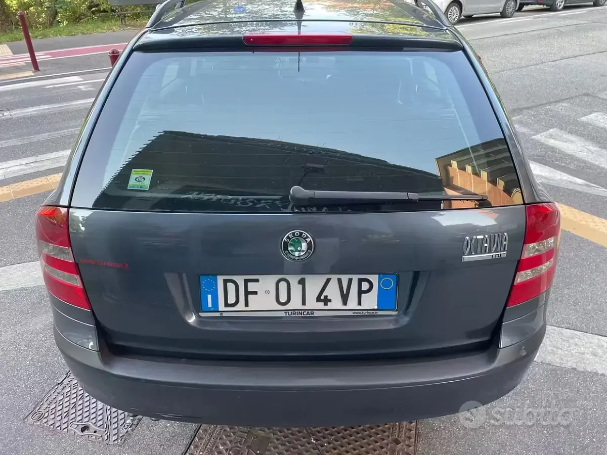 Usata Skoda Octavia 105 CV (77 kW) 2007 Grigio Station wagon