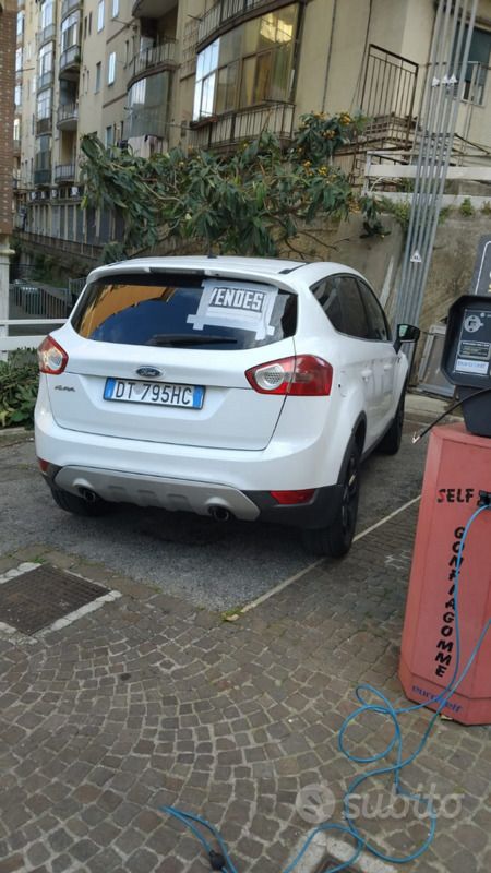 Usata Ford Kuga 140 CV (102 kW) 2009 Bianco SUV