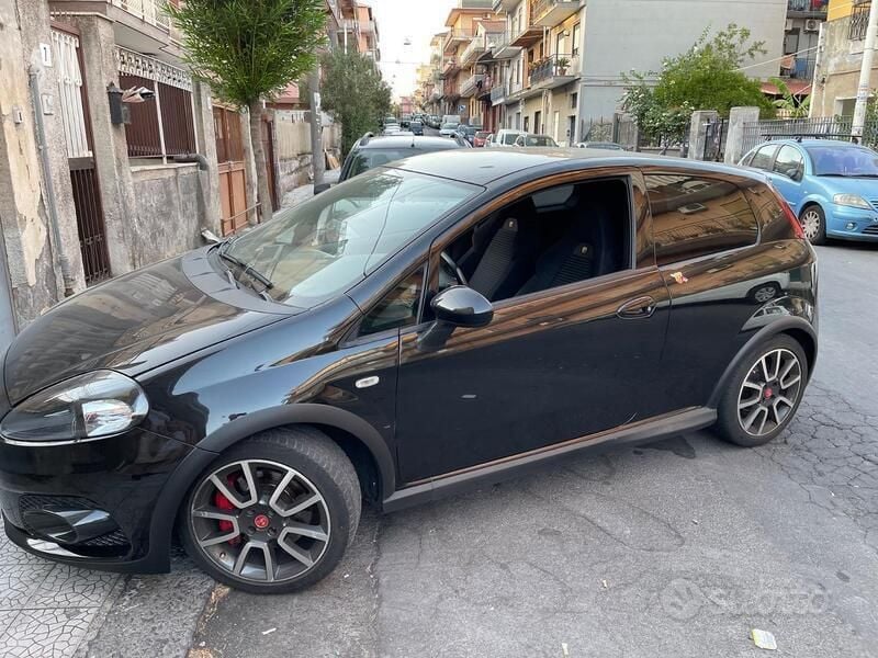 Nero Usata 2008 Abarth Grande Punto Due volumi | 10.000 € (Ottimo prezzo) - Immagine 1/4