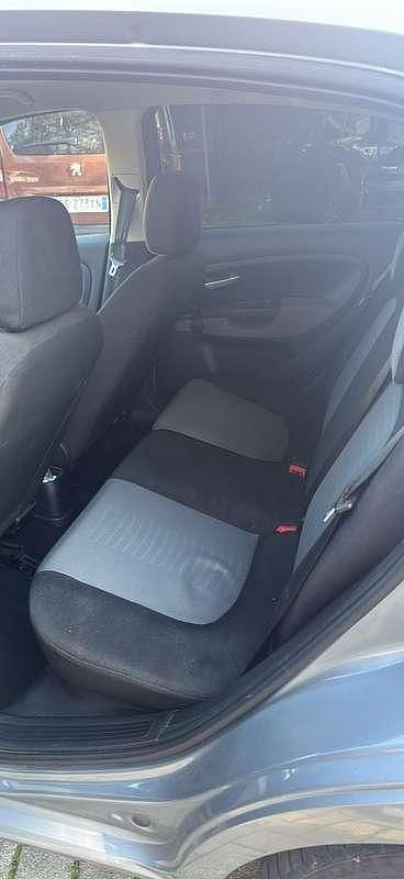 Usata Fiat Punto 69 CV (50 kW) 2007 Berlina