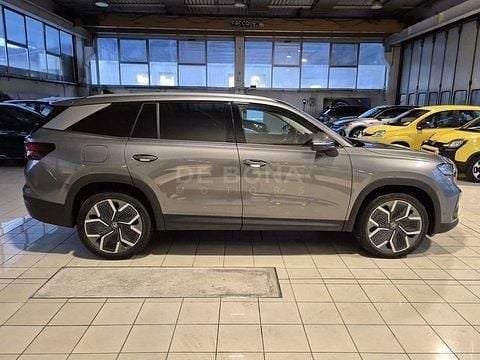 Nuova Skoda Kodiaq Selection 150 CV (110 kW) 2025 Grigio SUV