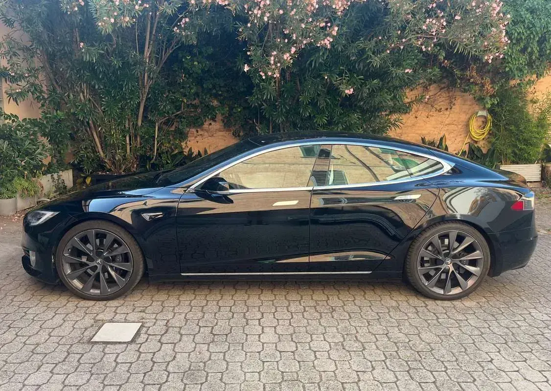 Usata Tesla Model S Performance 169 kW (230 CV) 2019 Nero Utilitaria