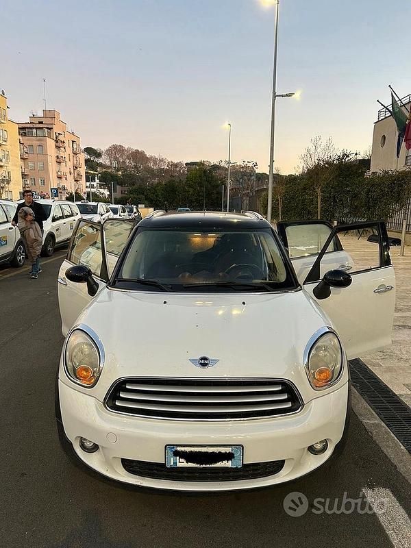 Usata Mini Countryman 2011 Bianco SUV