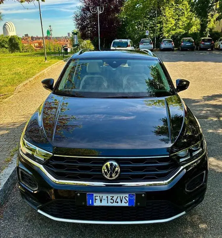 Usata VW T-Roc Advance 116 CV (85 kW) 2019 Nero SUV