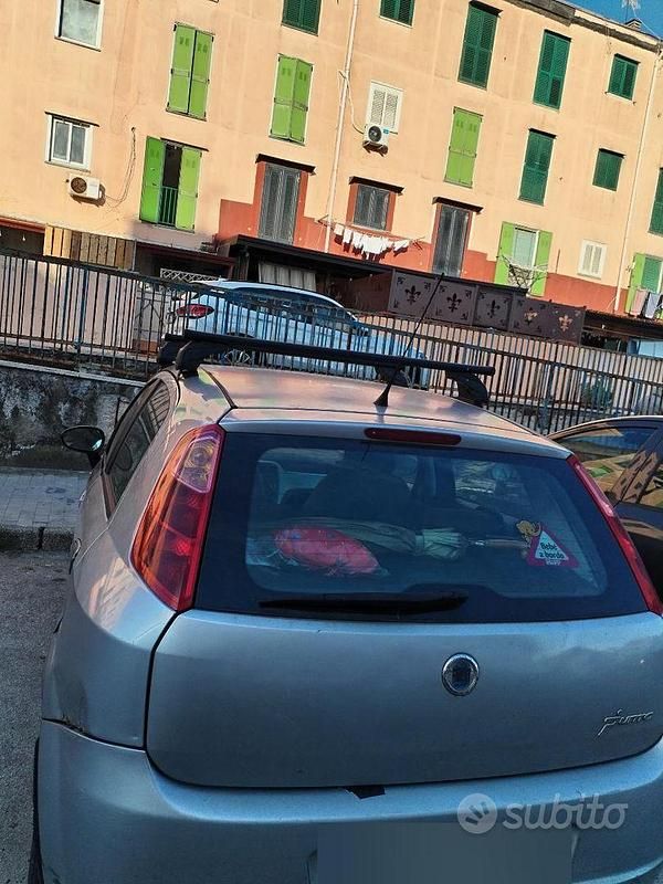Usata Fiat Grande Punto 77 CV (56 kW) 2006 Grigio Utilitaria