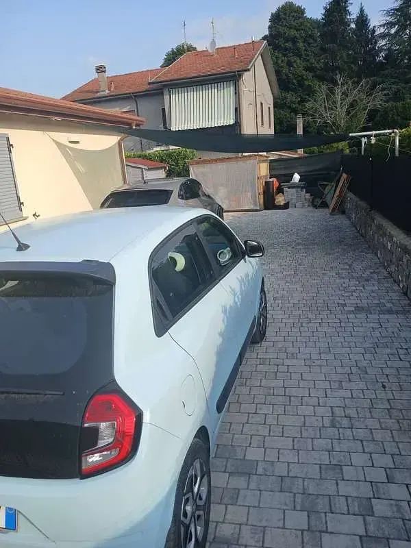 Usata Renault Twingo Equilibre 65 CV (47 kW) 2023 Blu/azzurro Utilitaria