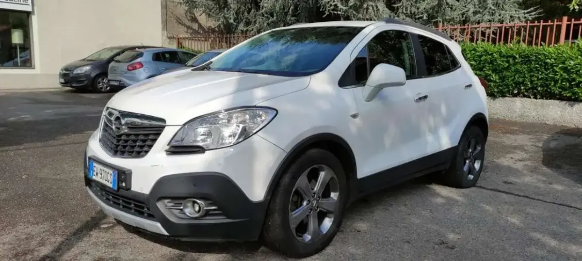 Usata Opel Mokka Cosmo 131 CV (96 kW) 2014 Bianco SUV