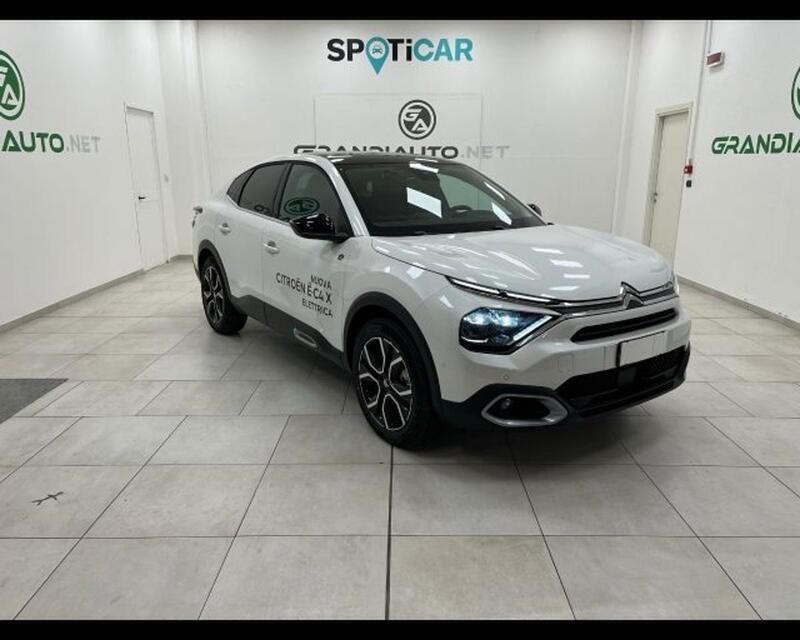 Bianco Usata 2023 Citroën e-C4 Shine SUV | 23.900 € - Immagine 1/3