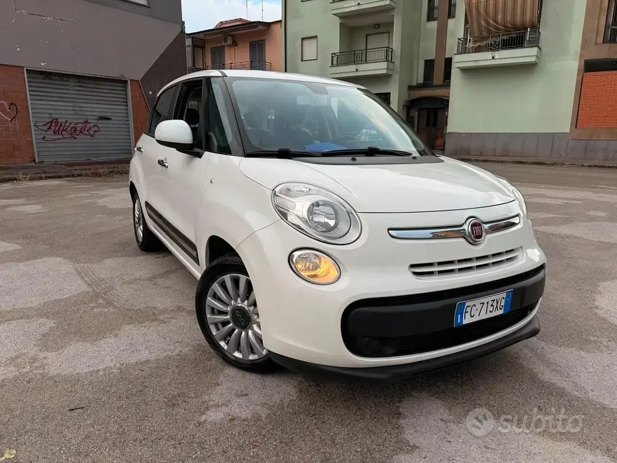 Usata Fiat 500L Lounge 95 CV (69 kW) 2017 Bianco Monovolume