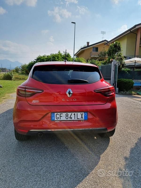 Usata Renault Clio V 2021 Rosso Berlina