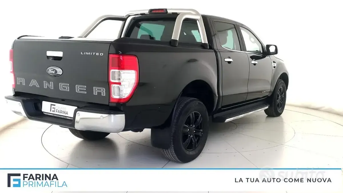 Usata Ford Ranger Limited 213 CV (156 kW) 2023 Nero Pick-up