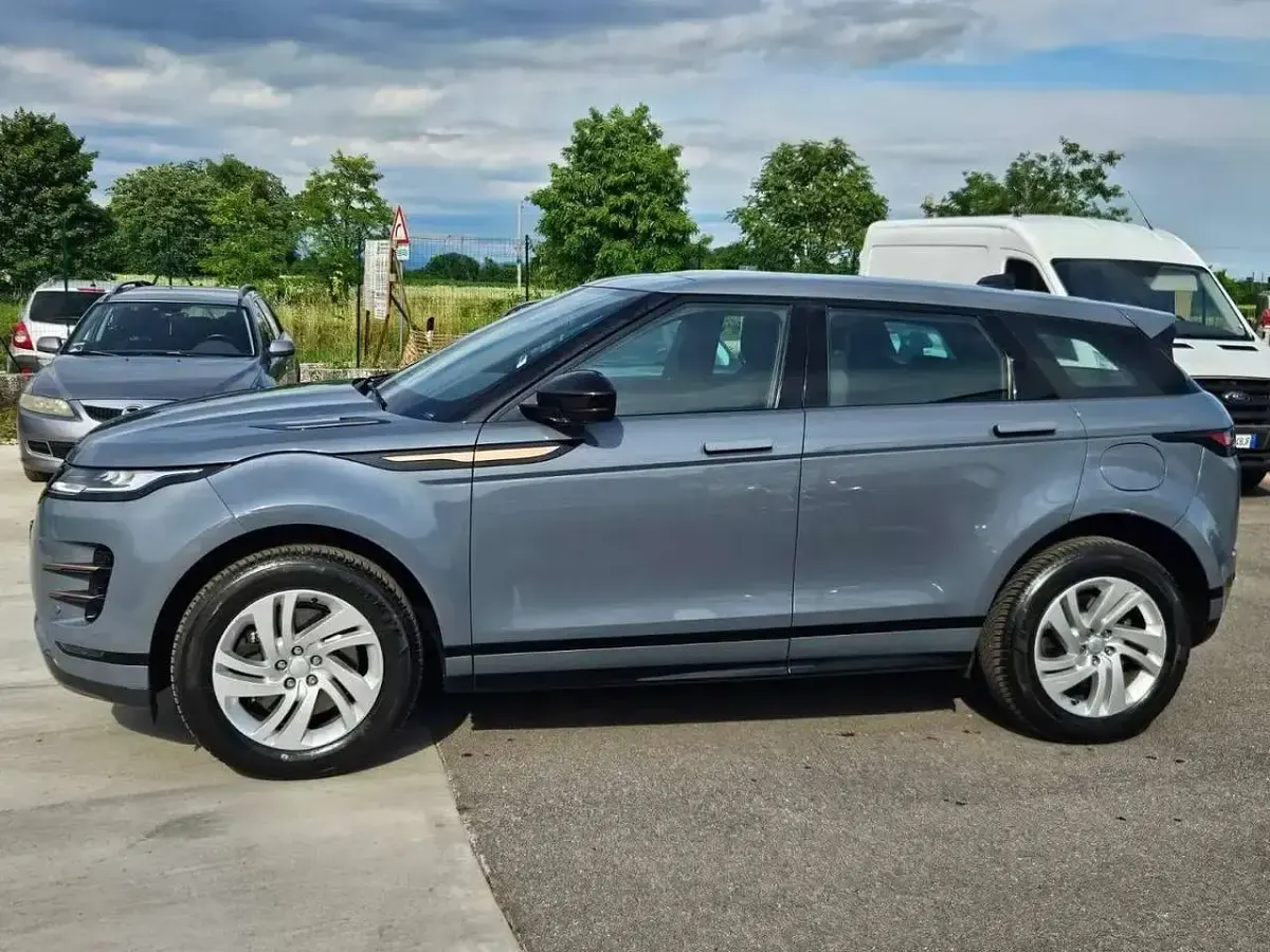 Usata Land Rover Range Rover evoque R-Dynamic 200 CV (147 kW) 2022 Grigio SUV