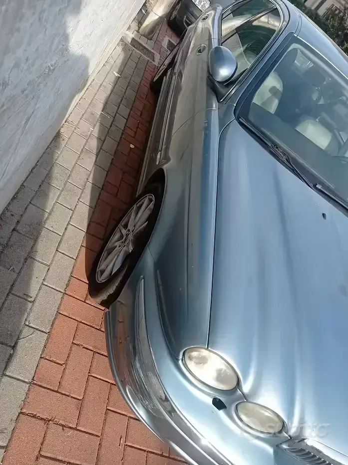 Usata Jaguar X-type 131 CV (96 kW) 2004 Bluazzurro Berlina