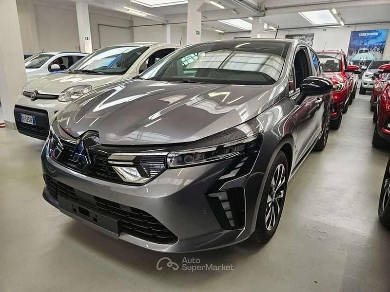 Nuova Mitsubishi Colt Invite 67 CV (49 kW) 2025 Volcanic grey Berlina