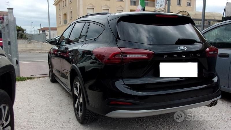 Usata Ford Focus Active 115 CV (84 kW) 2023 Nero Station wagon