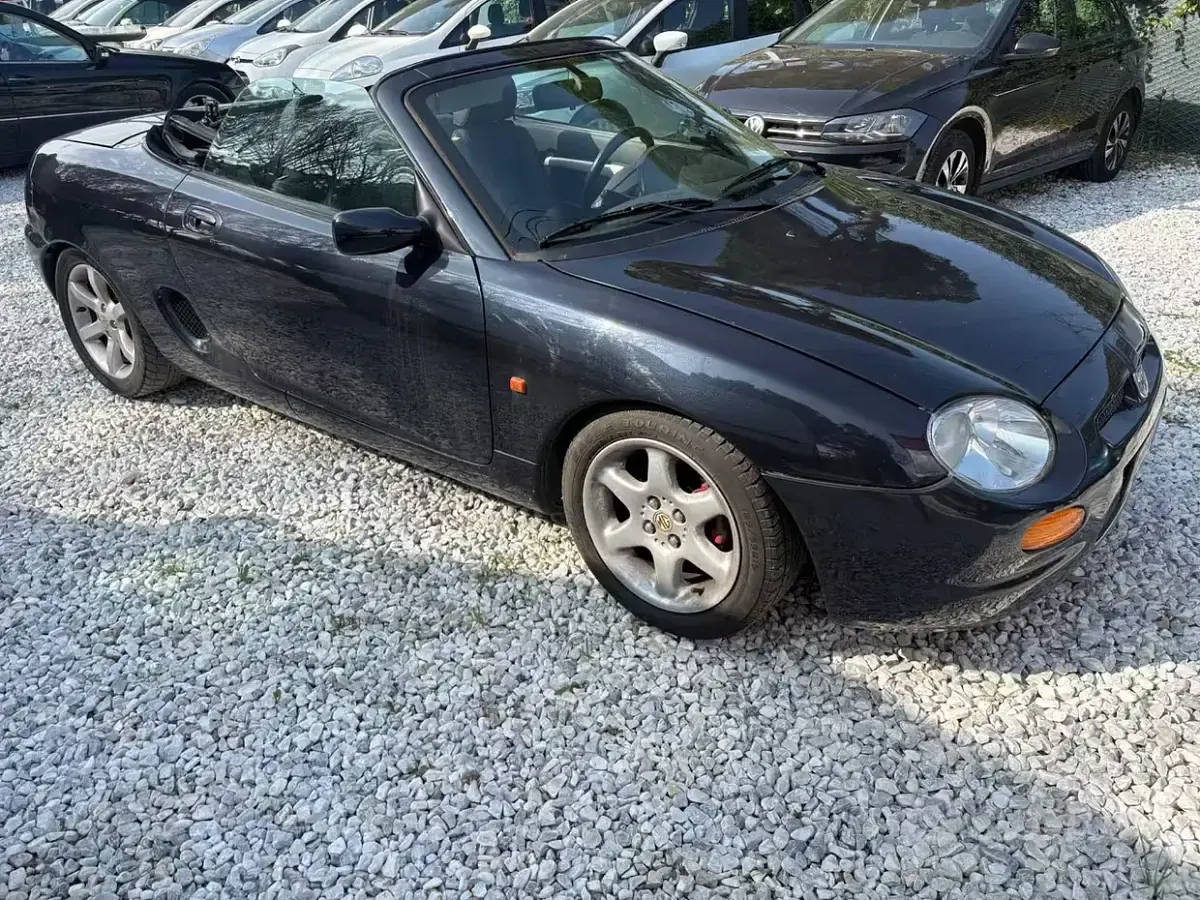 Usata MG F 120 CV (88 kW) 2001 Nero Cabrio