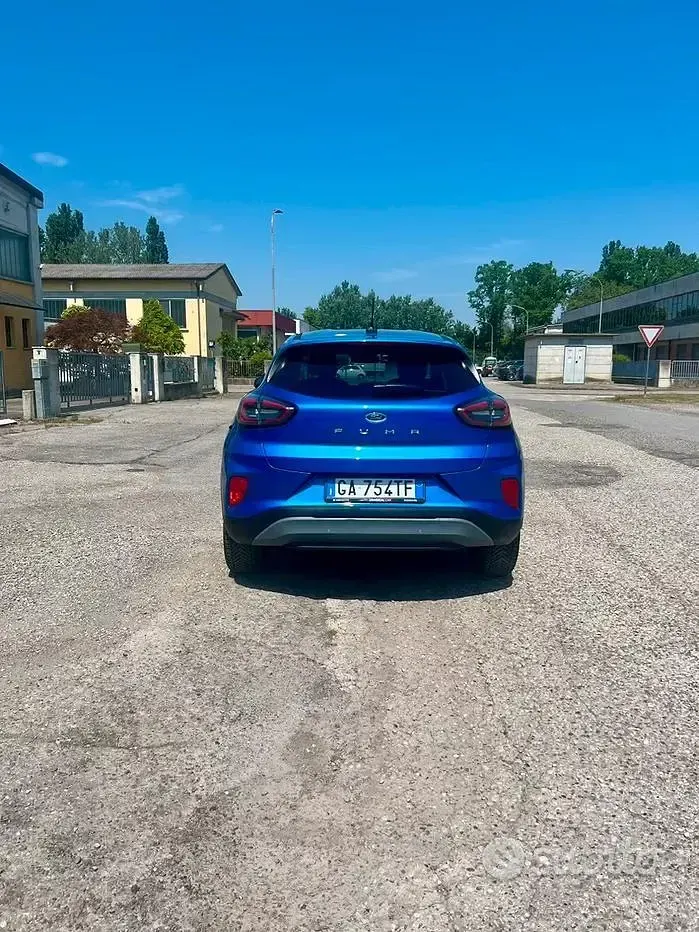 Usata Ford Puma Titanium 125 CV (91 kW) 2020 Blu SUV