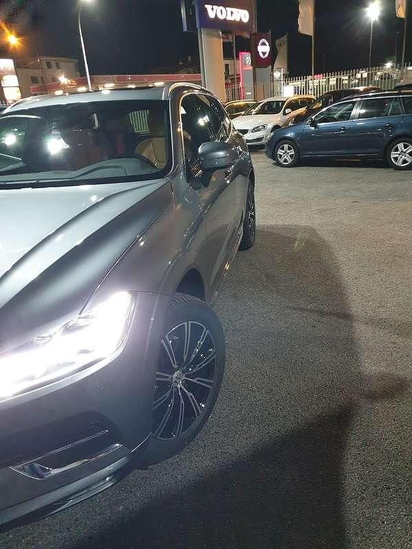 Usata Volvo XC60 Inscription 190 CV (139 kW) 2019 Grigio SUV