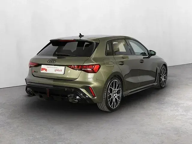 Usata Audi RS3 Sportback Comfort 400 CV (294 kW) 2025 Colore carrozzeria personalizzato audi exclusive Utilitaria