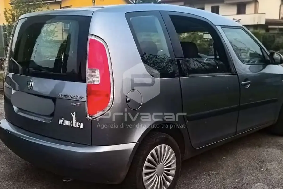 Usata Skoda Roomster 69 CV (50 kW) 2010 Grigio Monovolume
