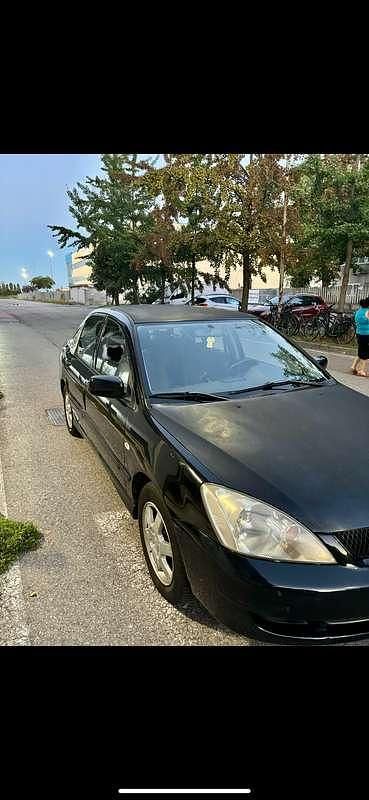 Usata Mitsubishi Lancer Comfort Edition 98 CV (72 kW) 2010 Nero Berlina
