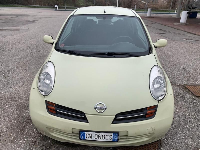 Usata Nissan Micra Acenta 88 CV (64 kW) 2005 Beige Berlina