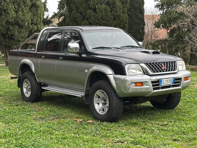 Usata Mitsubishi L200 116 CV (85 kW) 2003 Nero Pick-up