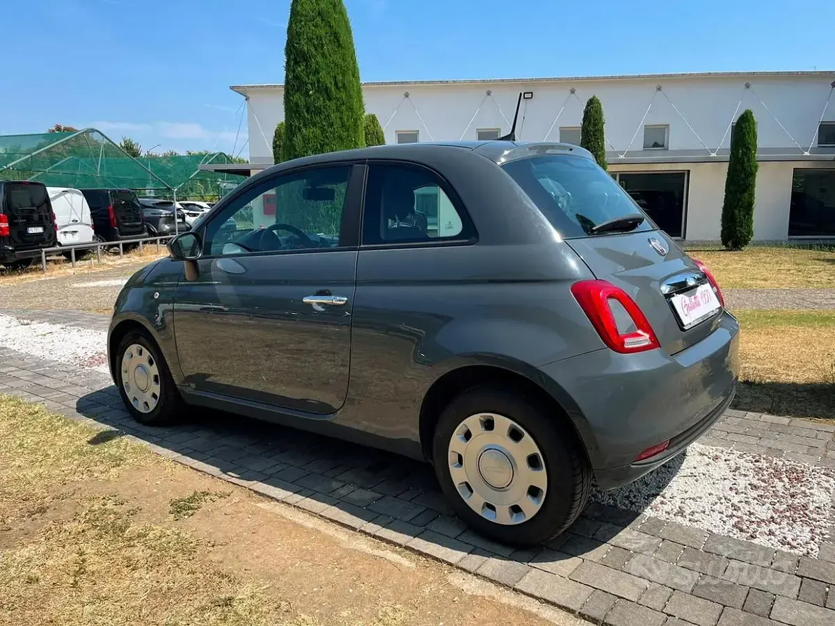 Usata Fiat 500 69 CV (50 kW) 2022 Grigio carrara Utilitaria